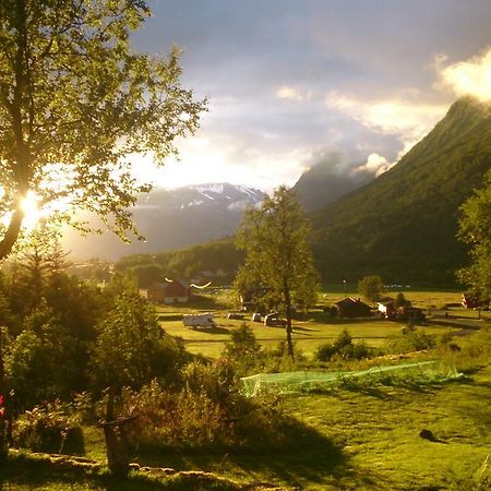 Dalen Gaard Camping Og Hytter ガイランゲル エクステリア 写真